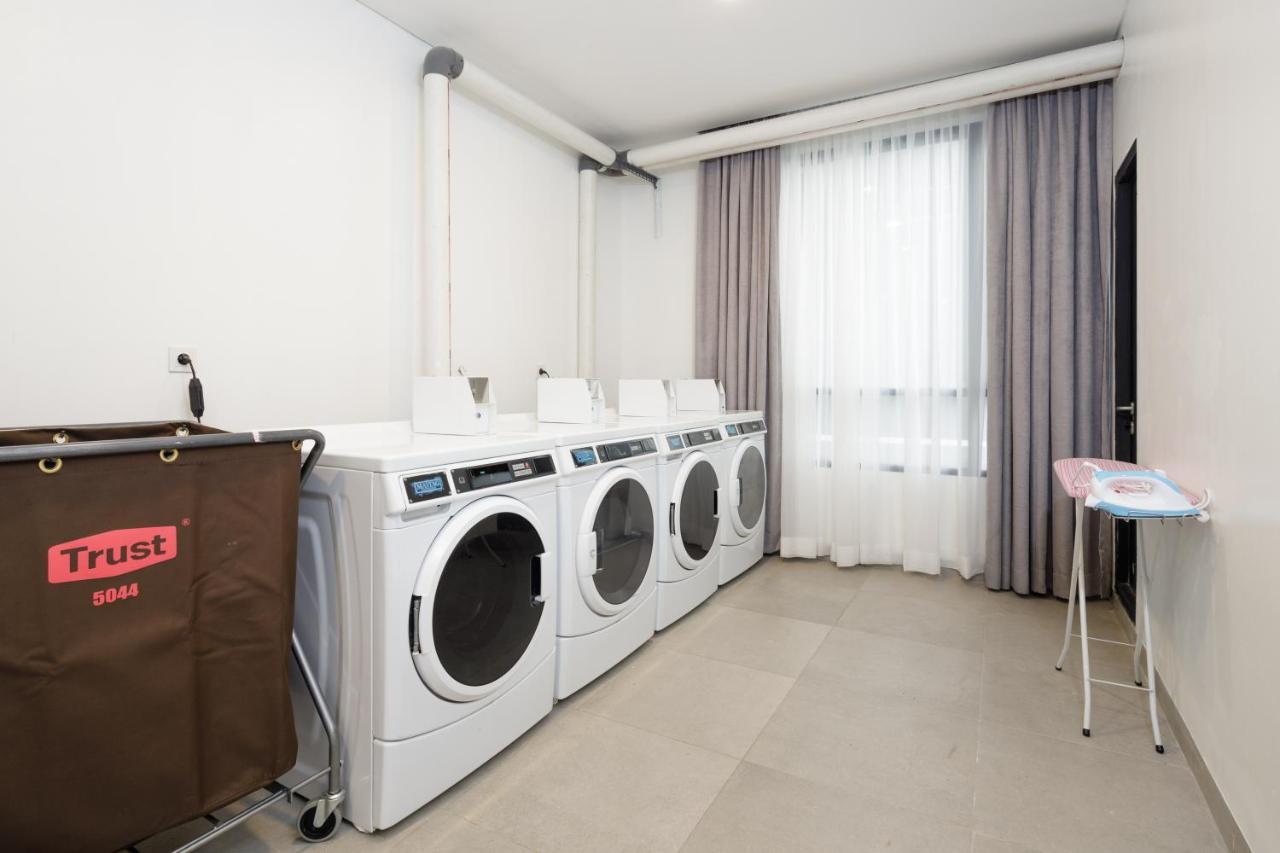 Joylive Bsd City Tangerang Extérieur photo